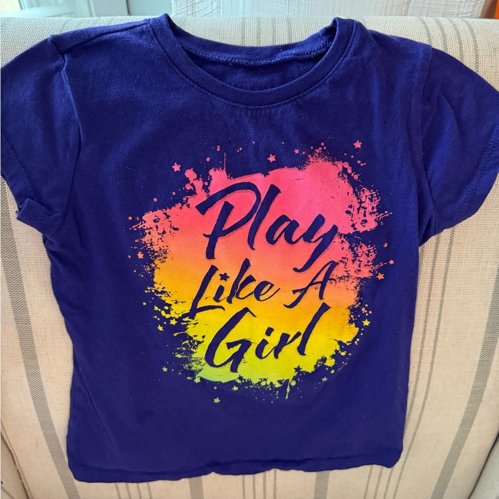 Girls Graphic Tee Bundle - 3 short sleeve shirts 5T - Picture 2 of 7
